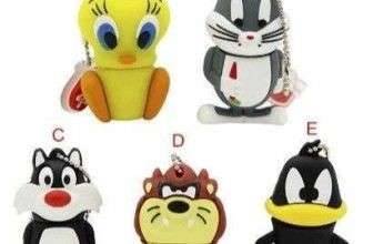 Diferentes modelos de USB: Looney Tunes/Helados/Stitch