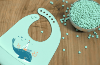 Baberos de silicona impermeables