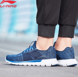 Zapatillas para correr en diferentes tallas (con cupón descuento)