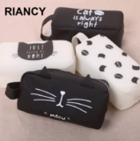 Estuches escolares de gatitos (38% descuento)