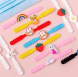 Pack 10 ganchos para las mascarillas infantiles