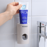 Dispensador automático de pasta de dientes